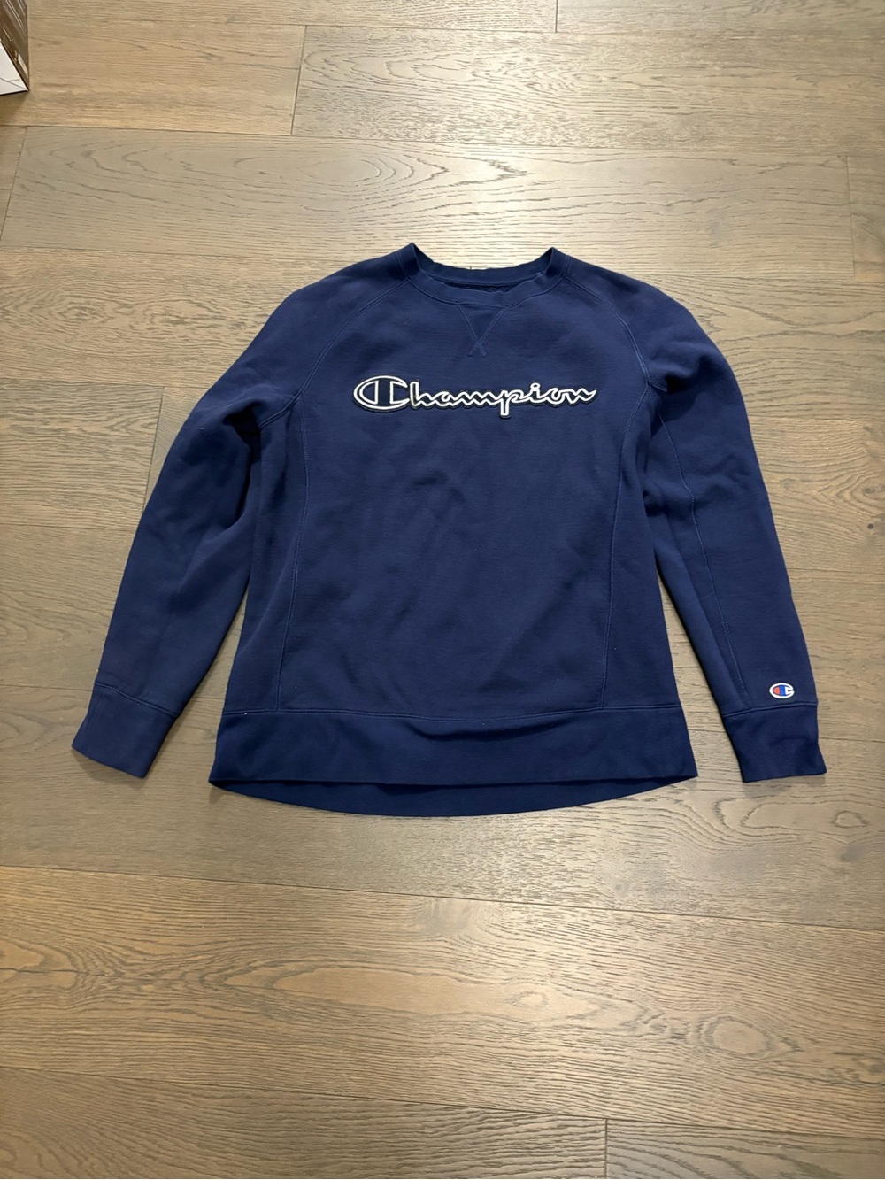 Champion men’s blue sweatshirt sz medium GUC